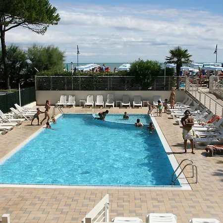 Lägenhetshotell Florida 4*