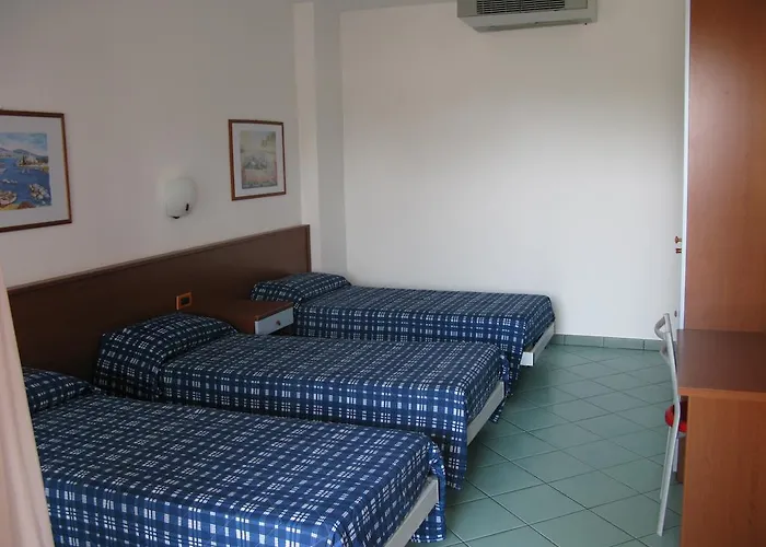 アパートホテル Florida 4*