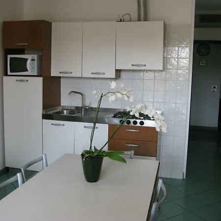 شقة فندقية Florida 4*