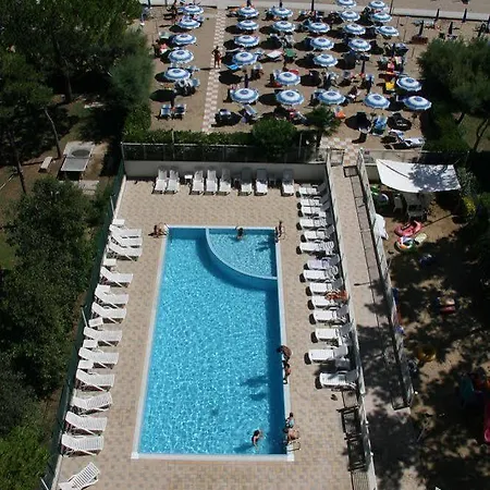 شقة فندقية Florida 4*